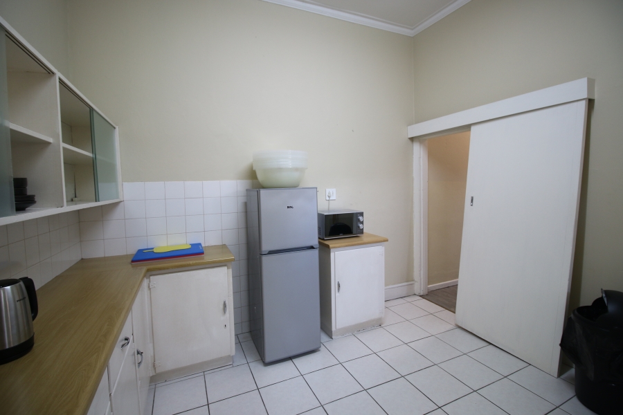 5 Bedroom Property for Sale in Berea Eastern Cape